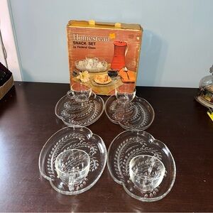 Homestead 8 Piece Glass Snack Lunch Set 4 Plates & 4 Cups 1950's With Box